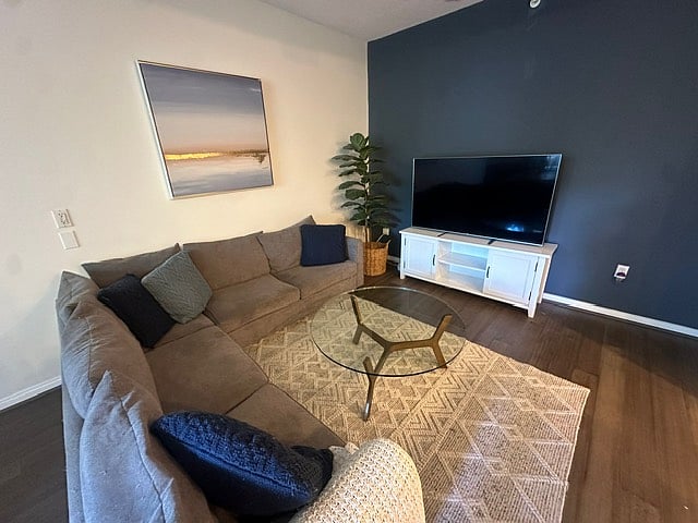 Furnished Finder property 889031_1 photo 3