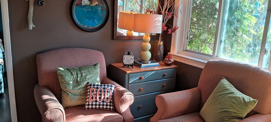 Another view of our living room. Autumn is BIG here!