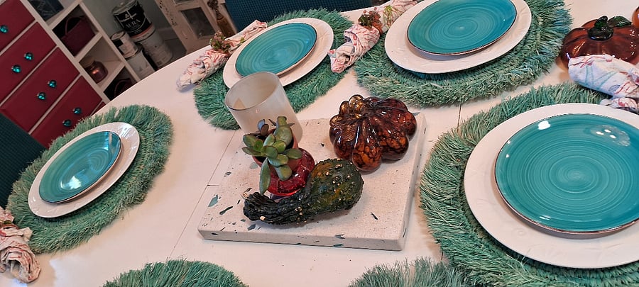 All set for a wonderful seaside dinner party