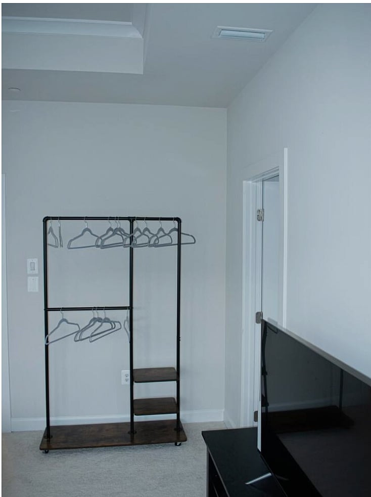 Master Bedroom Rack