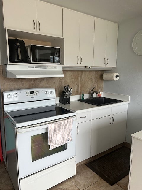 Furnished Finder property 889062_1 photo 21