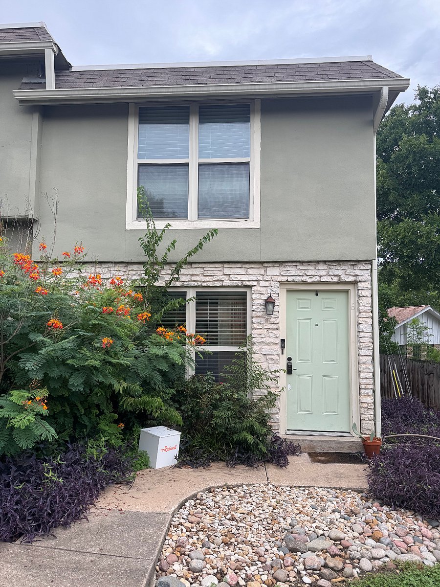 Furnished Finder property 889074_1 photo 21