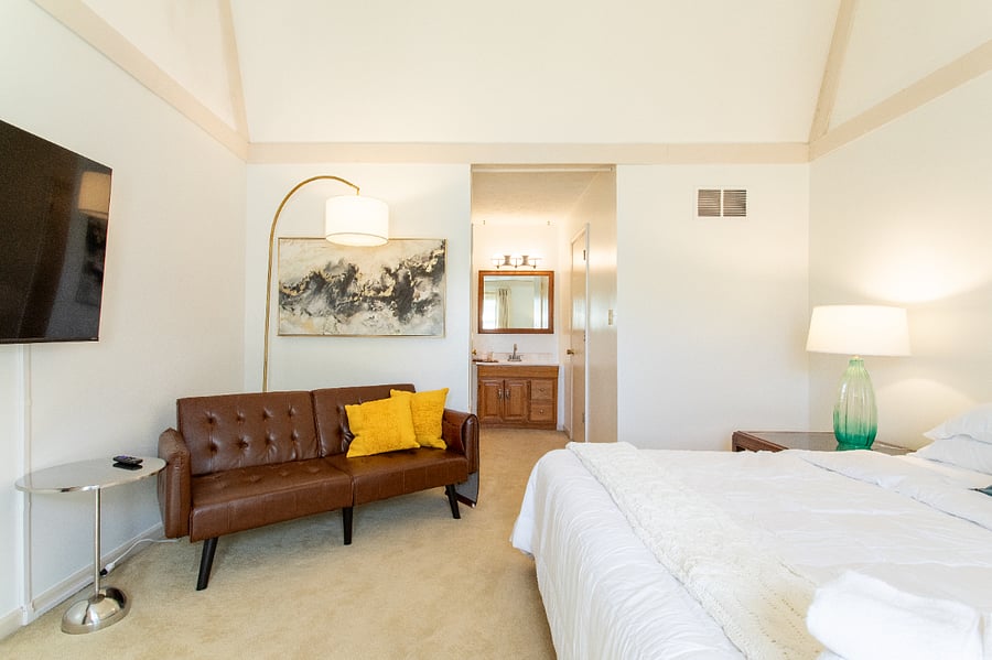 Furnished Finder property 889092_1 photo 22