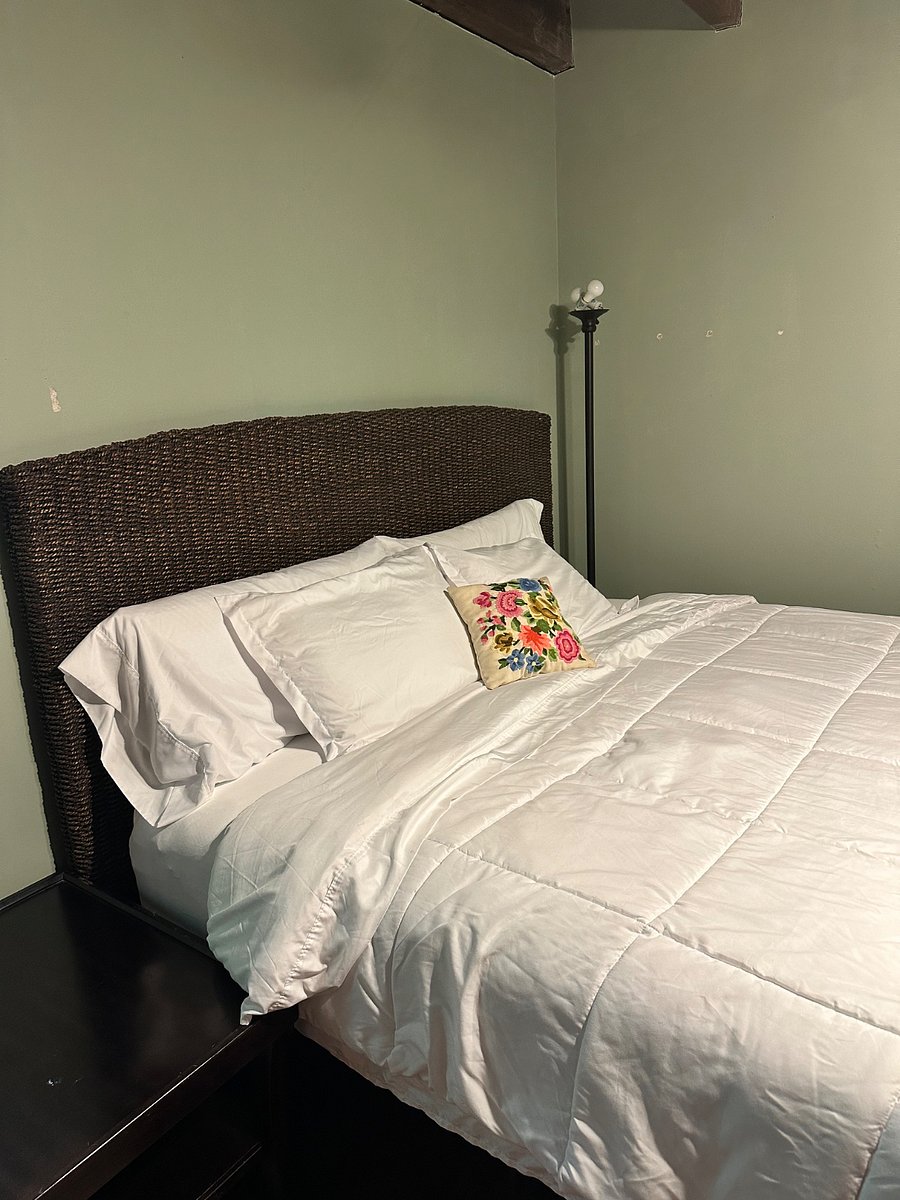 Furnished Finder property 889106_1 photo 4