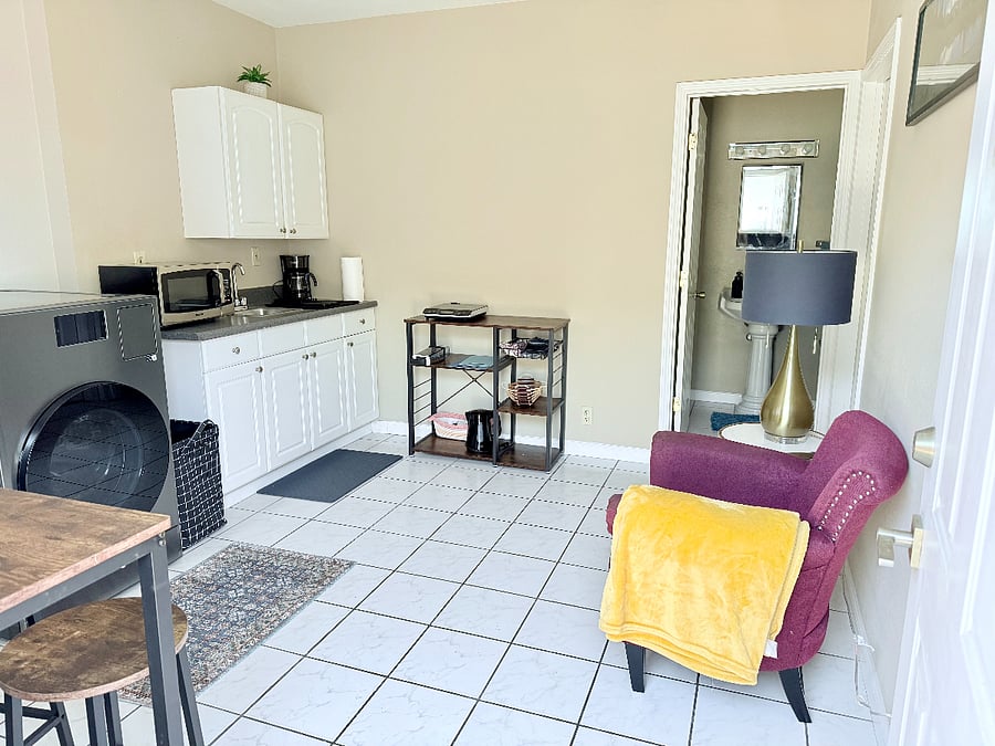 Furnished Finder property 889136_1 photo 3