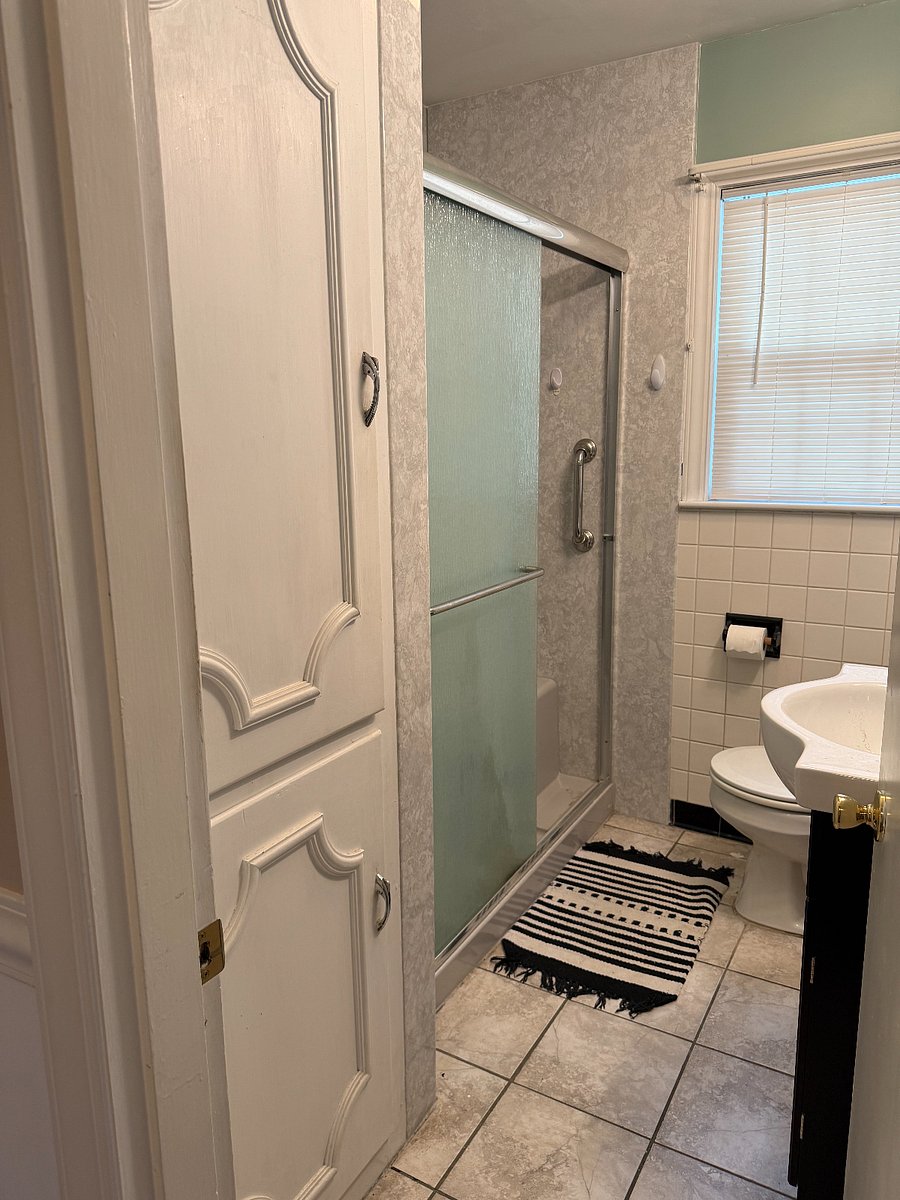 Furnished Finder property 889137_1 photo 18
