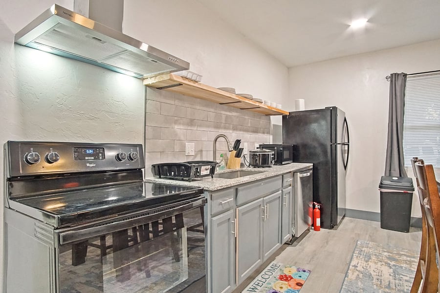 Furnished Finder property 889139_1 photo 9