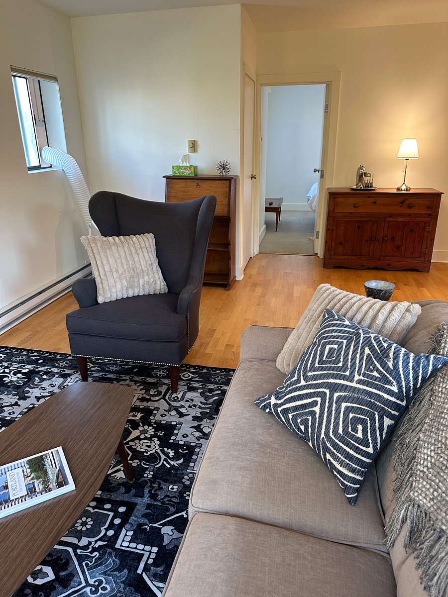 Furnished Finder property 889179_1 photo 13