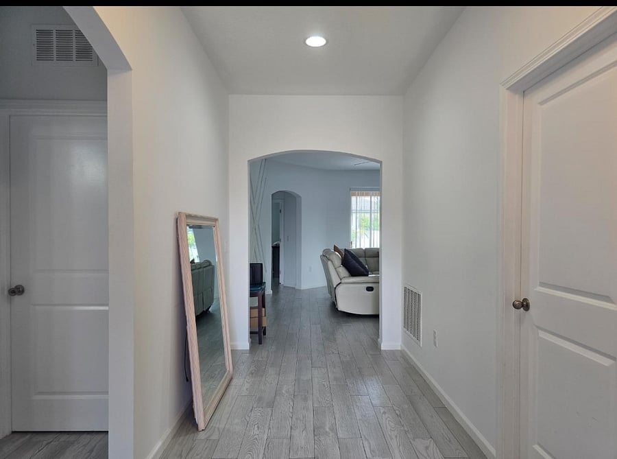 Furnished Finder property 889202_2 photo 9