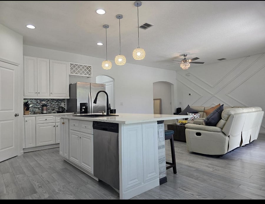 Furnished Finder property 889202_4 photo 13