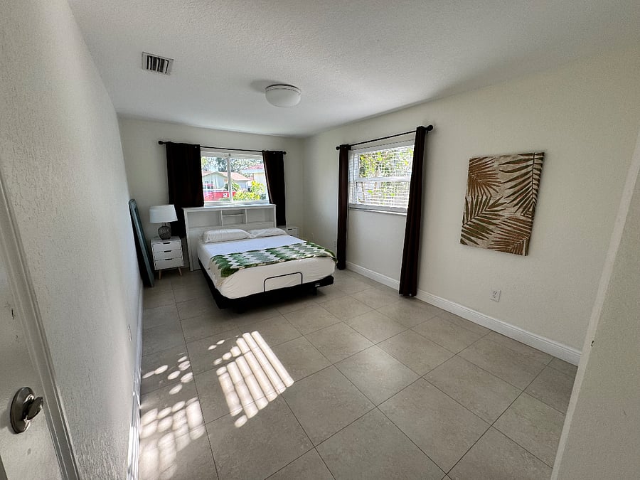 Furnished Finder property 889203_1 photo 3