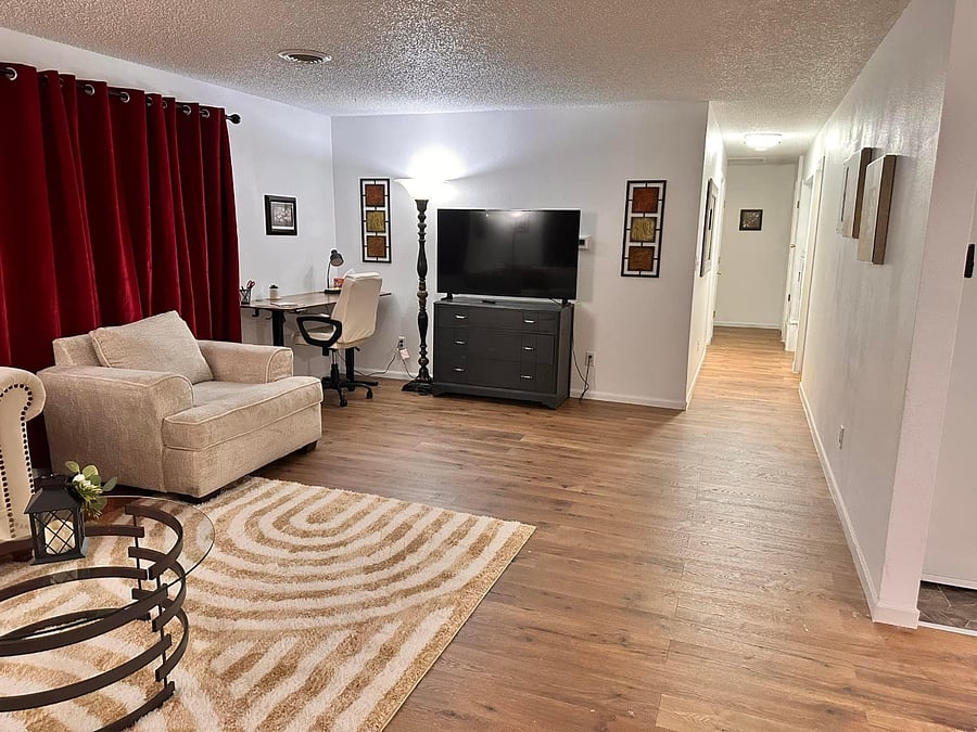 Furnished Finder property 889205_1 photo 7