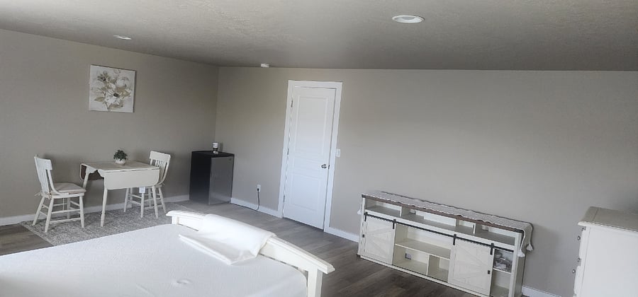 Furnished Finder property 889215_1 photo 3