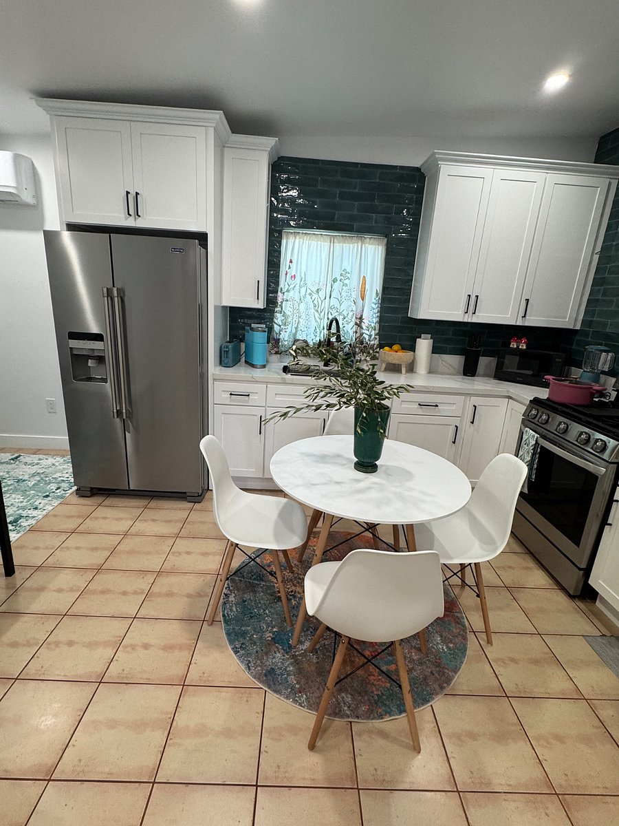 Furnished Finder property 889255_1 photo 18