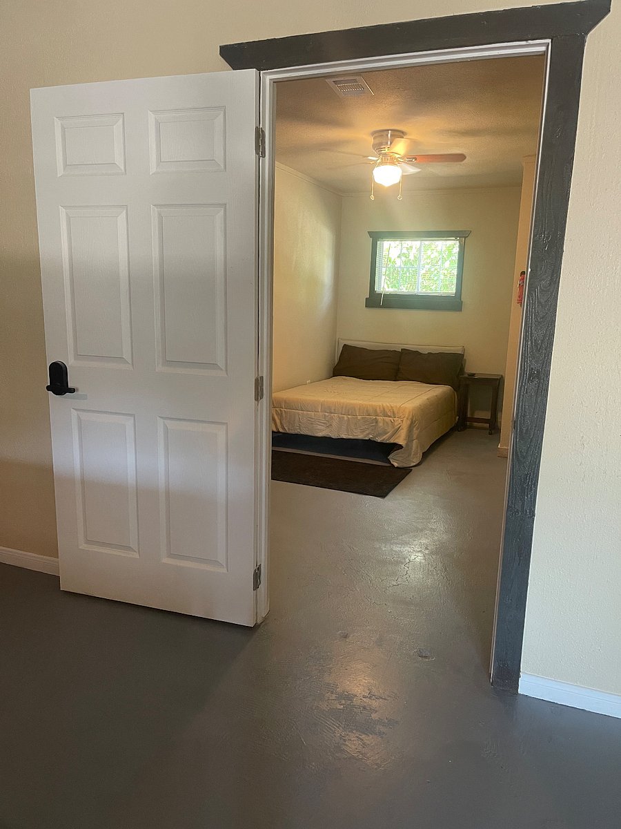 Furnished Finder property 889273_1 photo 20