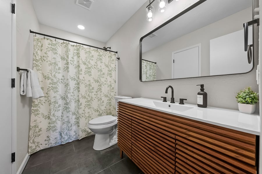 Furnished Finder property 889280_1 photo 18