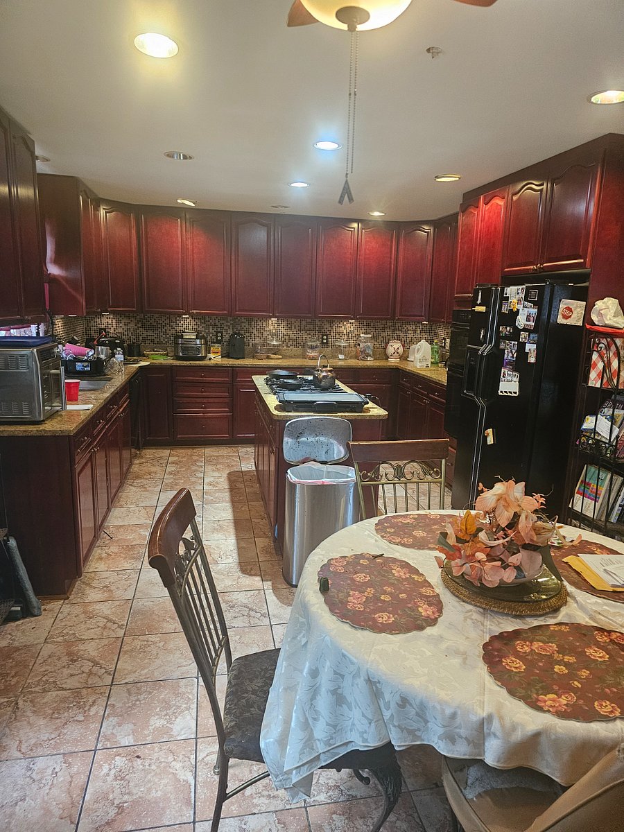 Furnished Finder property 889300_1 photo 8