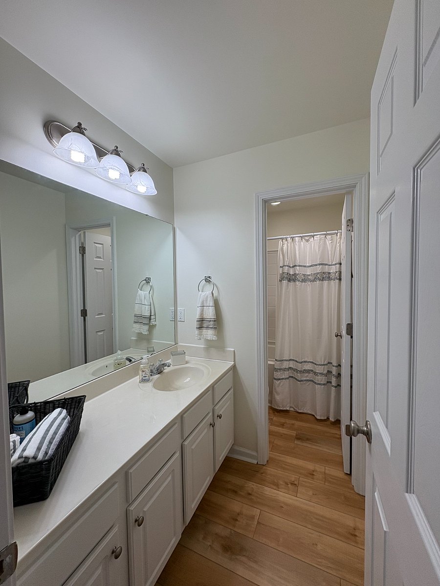 Furnished Finder property 889305_1 photo 3