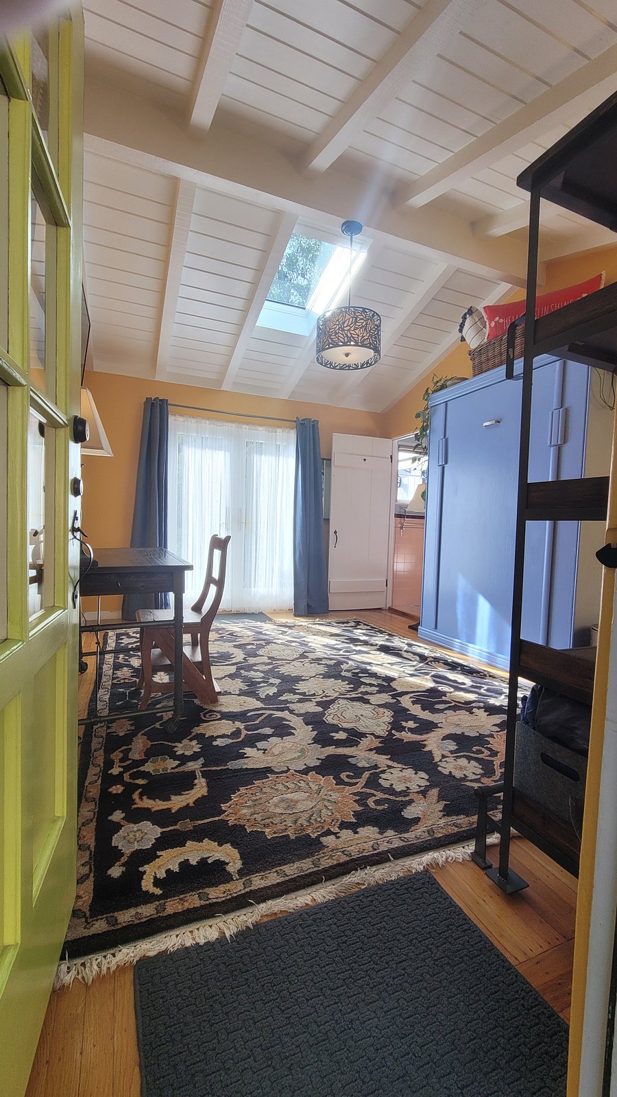Furnished Finder property 889369_2 photo 6