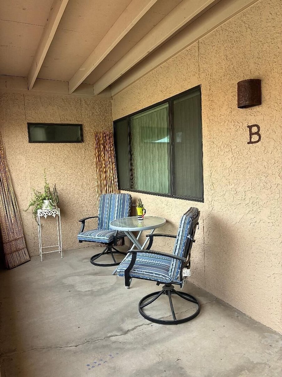 Terrace/patio.