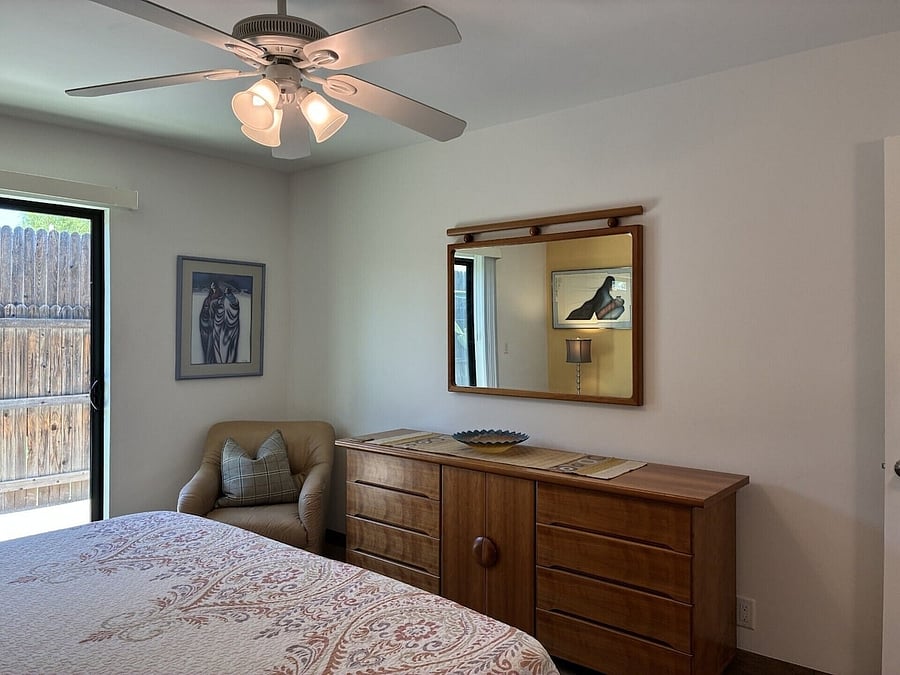 King bed in both bedrooms.