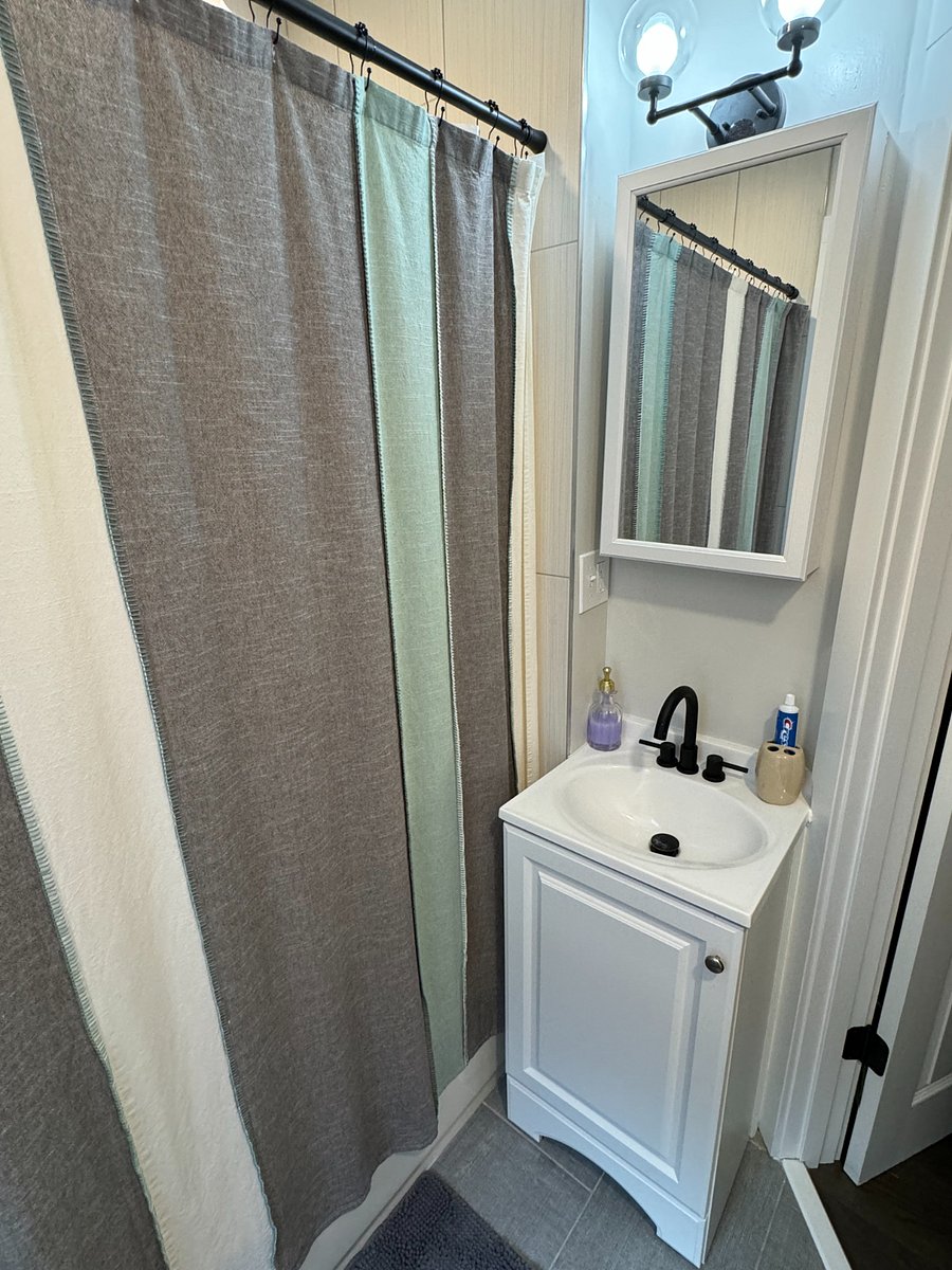 Furnished Finder property 889375_1 photo 6