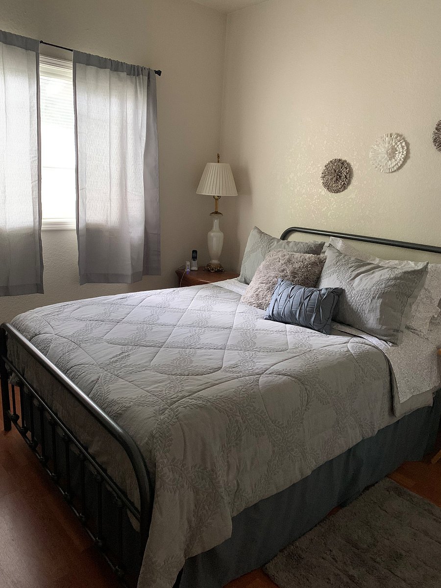 Furnished Finder property 889401_1 photo 8