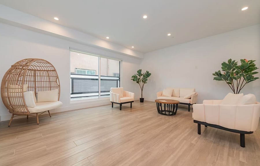Furnished Finder property 889425_1 photo 11