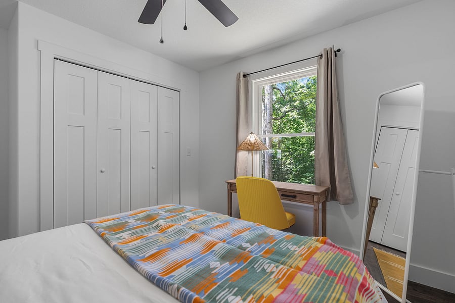 2nd bedroom, including work from home area and closet.