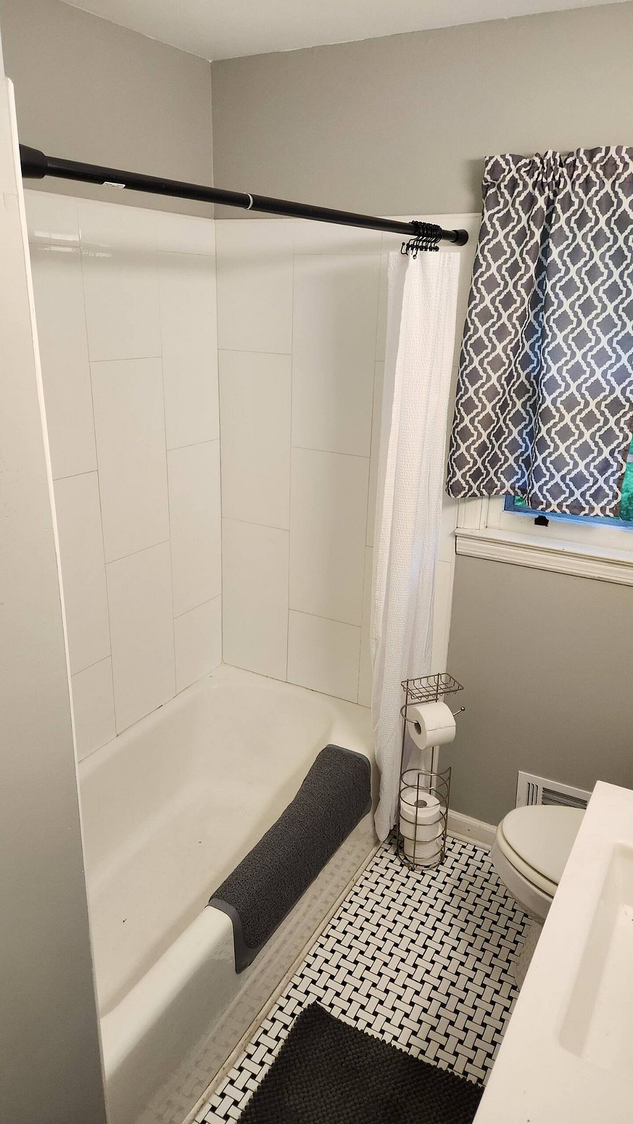 Furnished Finder property 889464_1 photo 11