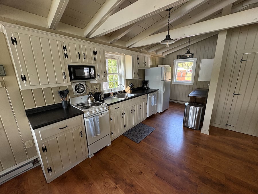 Furnished Finder property 889493_1 photo 11