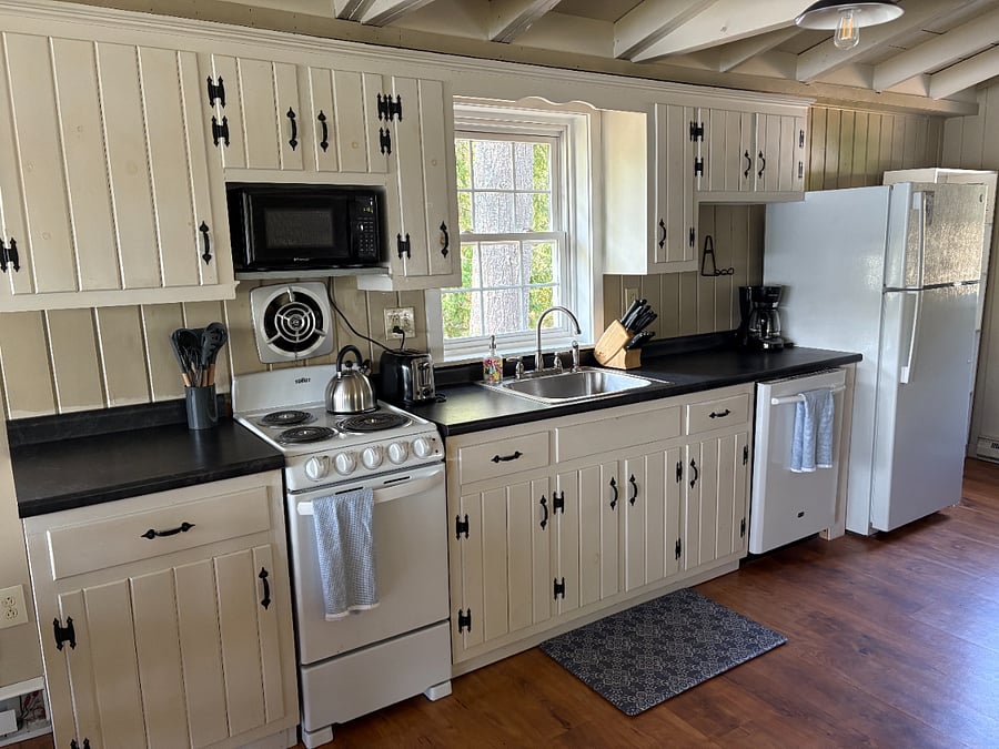 Furnished Finder property 889493_1 photo 12