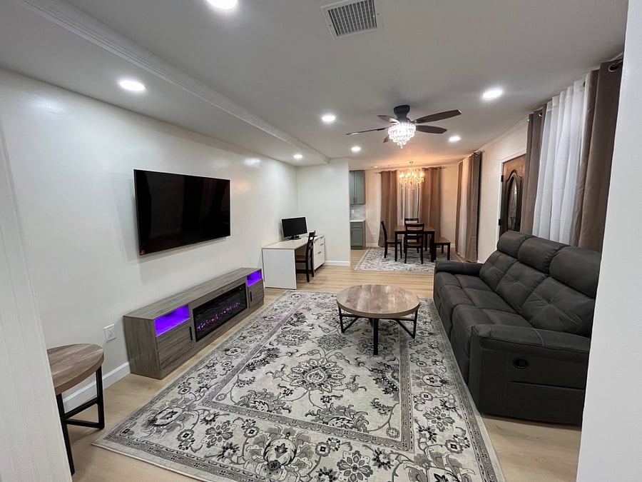 Furnished Finder property 889498_1 photo 7