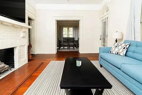 Furnished Finder property 889508_1 photo 7