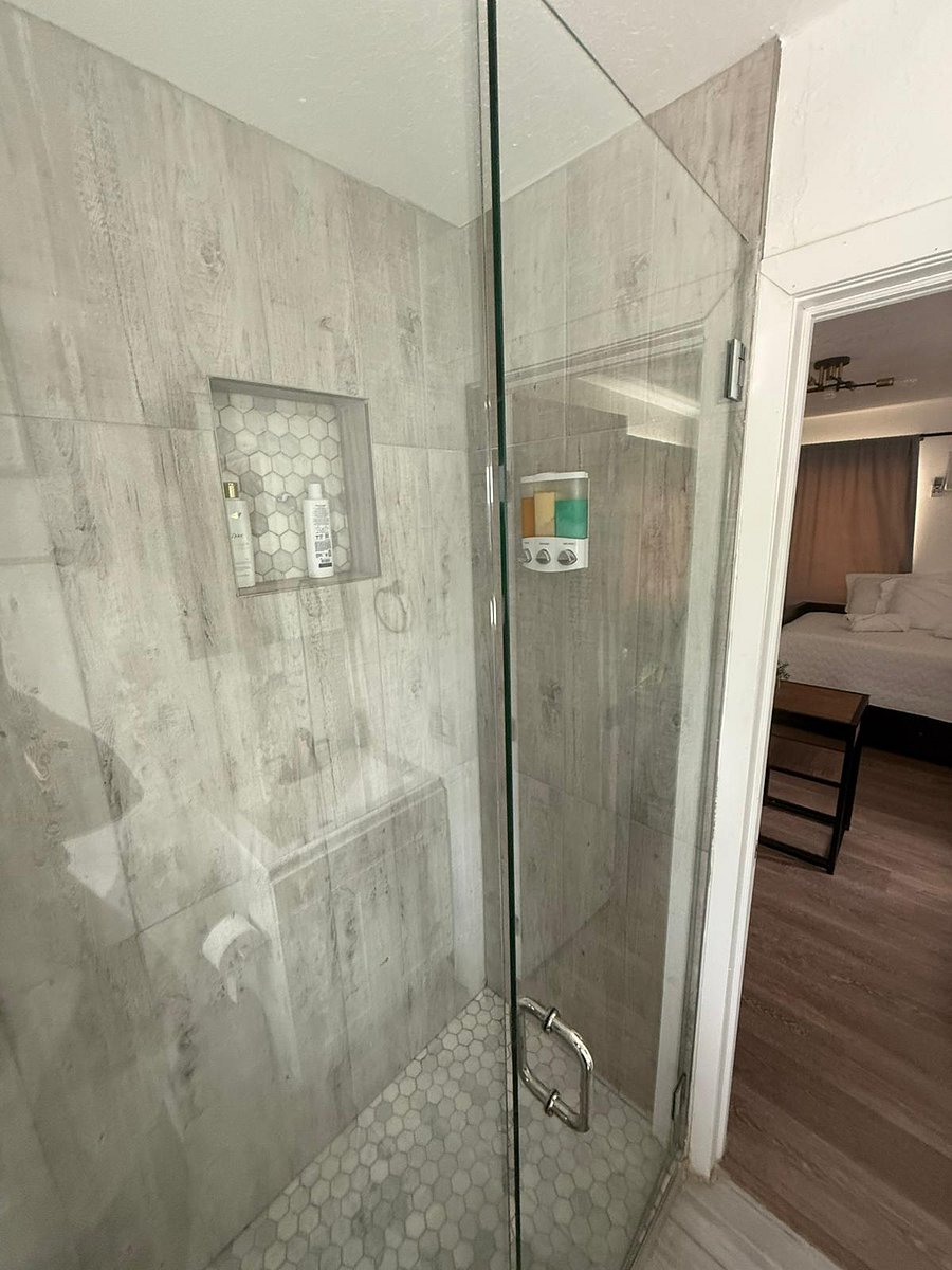 Furnished Finder property 889514_1 photo 6