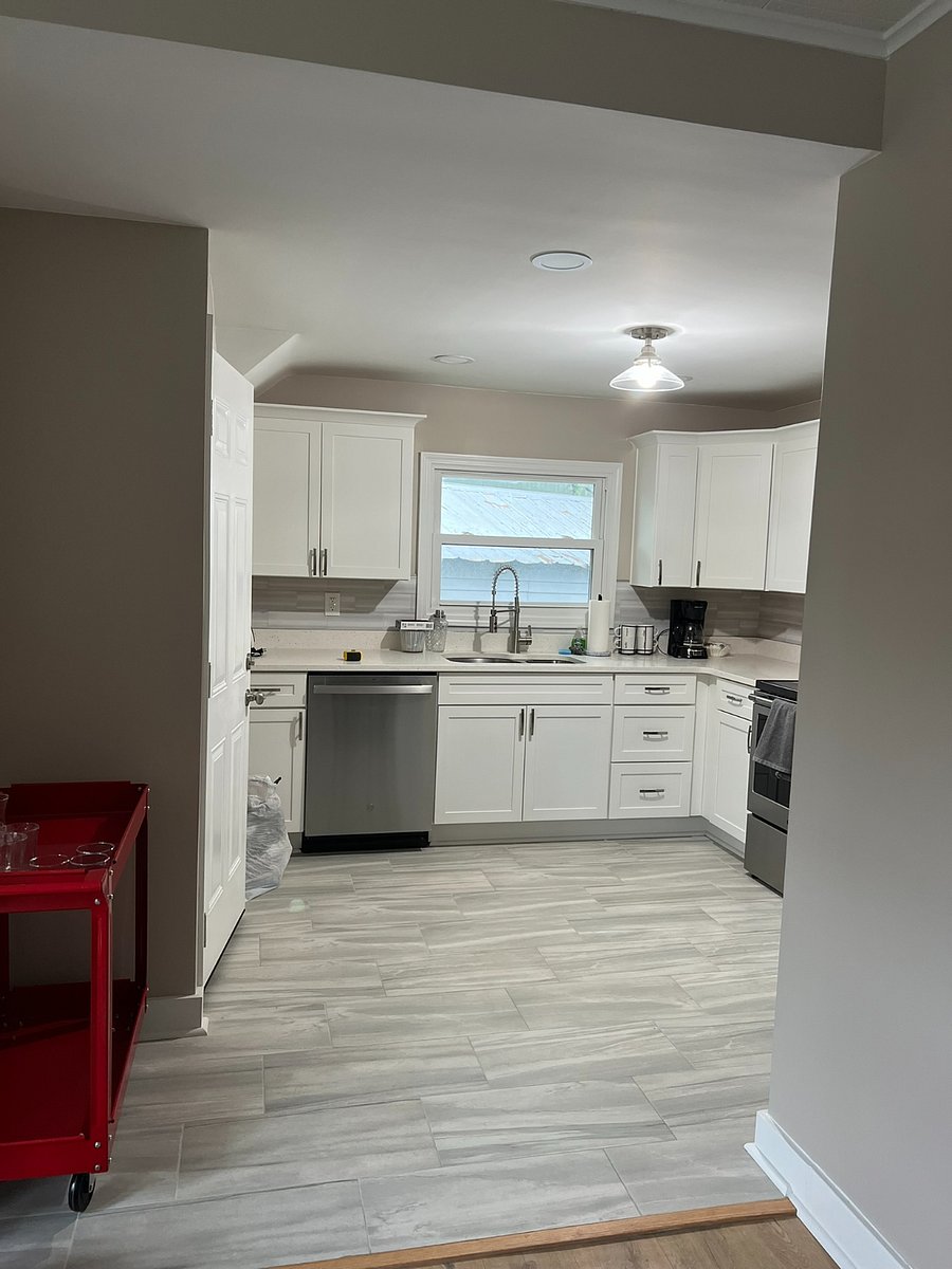 Furnished Finder property 889550_1 photo 9