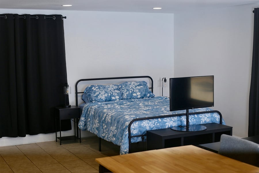 Furnished Finder property 889565_1 photo 4