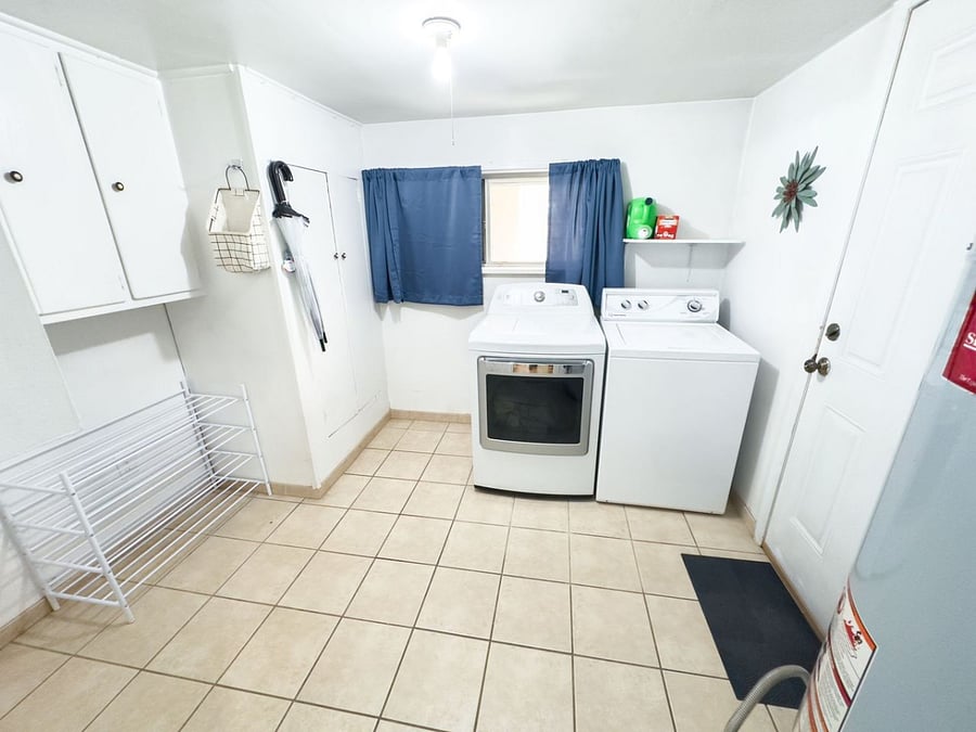 Furnished Finder property 889567_1 photo 17