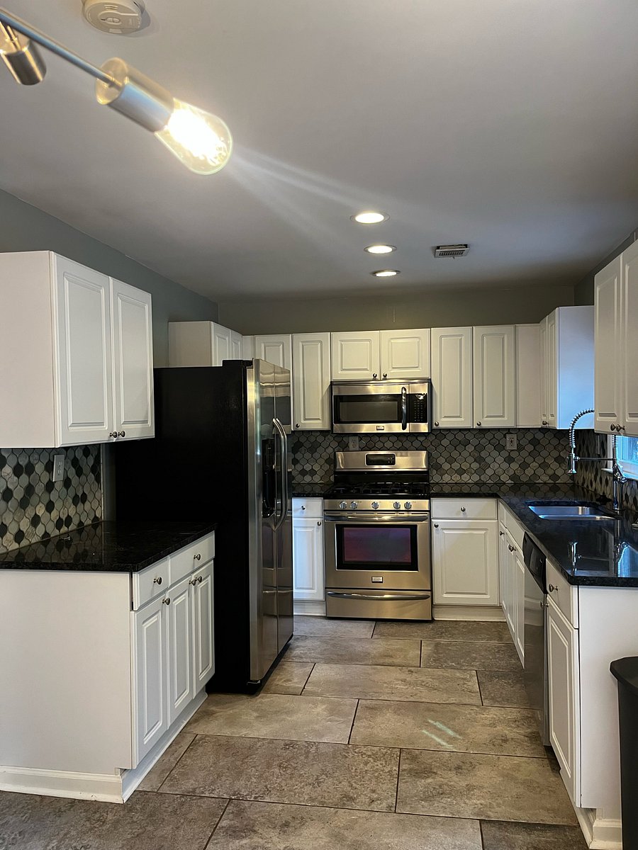 Furnished Finder property 889578_1 photo 4
