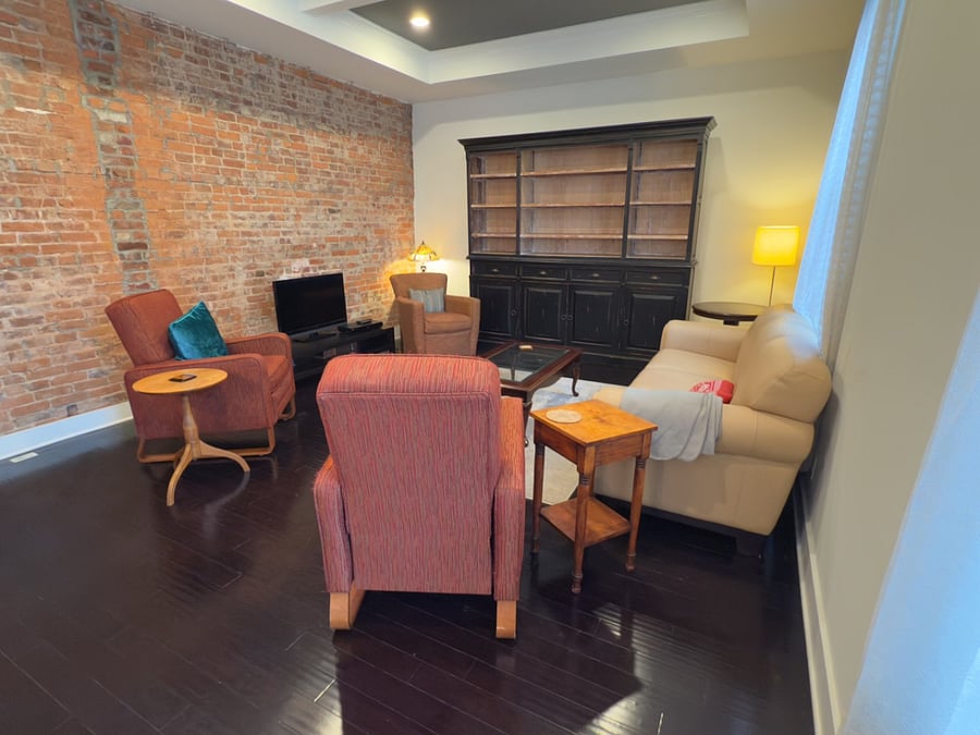 Furnished Finder property 889582_1 photo 3