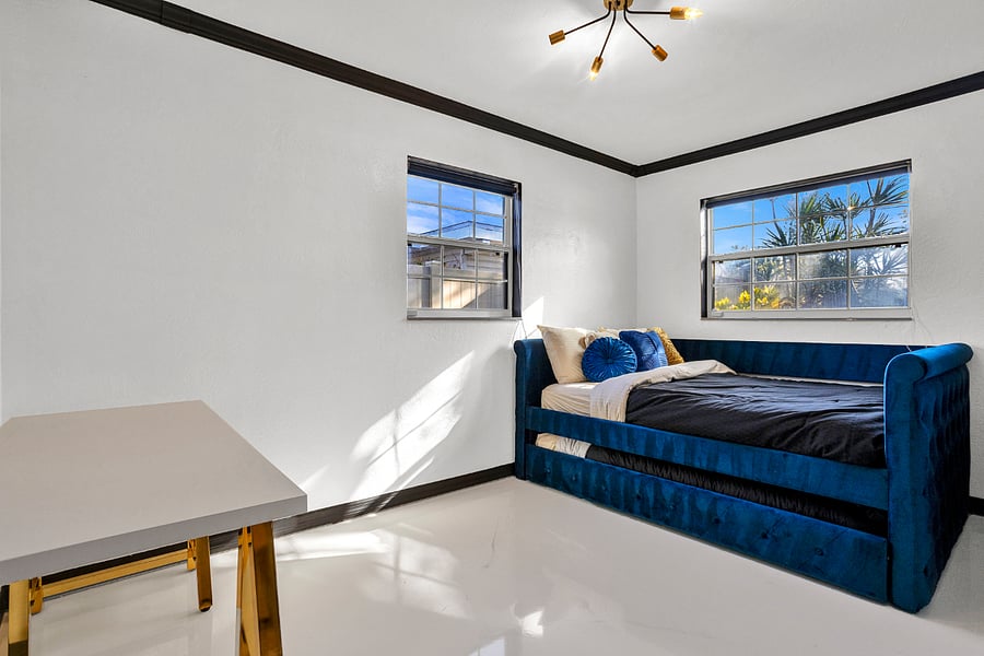 Furnished Finder property 889600_1 photo 4