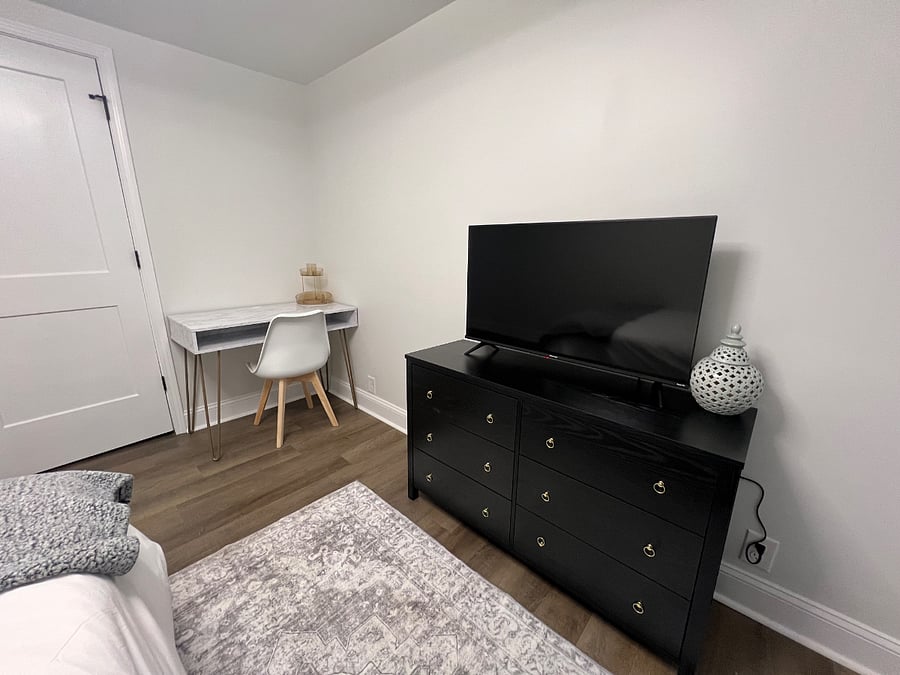 Furnished Finder property 889602_1 photo 25