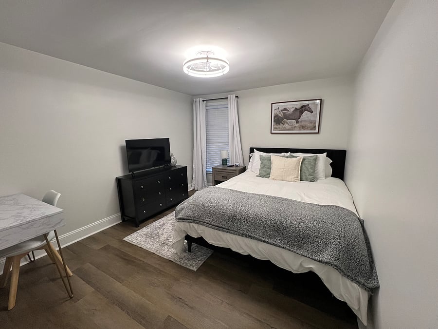 Furnished Finder property 889602_1 photo 24