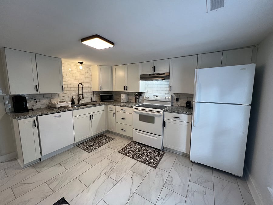 Furnished Finder property 889602_2 photo 5