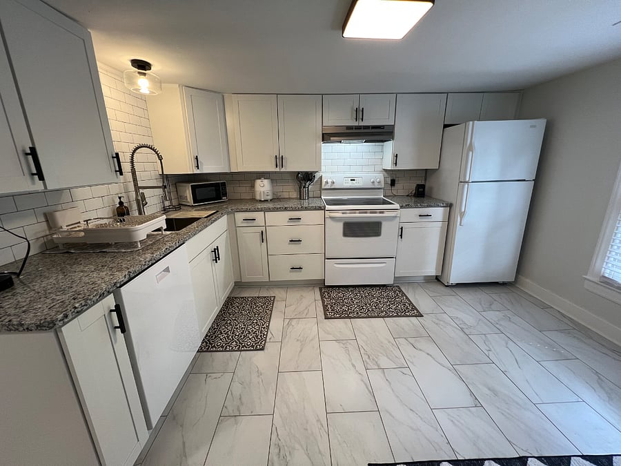 Furnished Finder property 889602_2 photo 6
