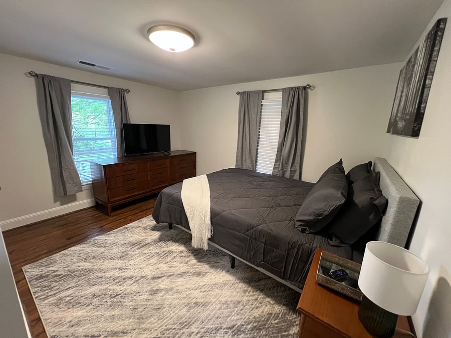Furnished Finder property 889602_2 photo 20