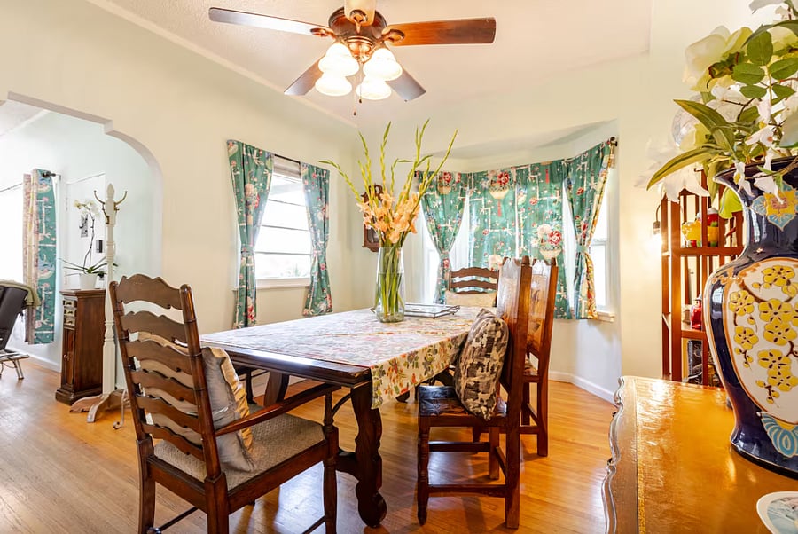 Furnished Finder property 889615_1 photo 18