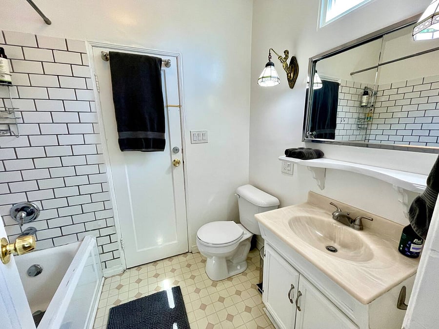 Furnished Finder property 889615_1 photo 30