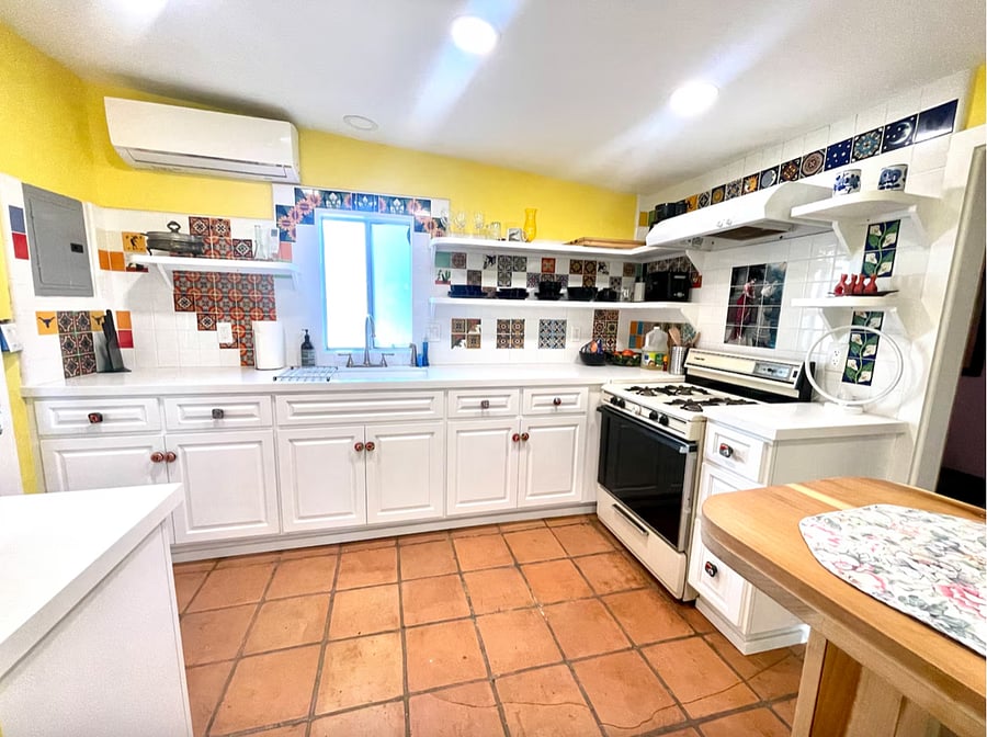 Furnished Finder property 889615_2 photo 8