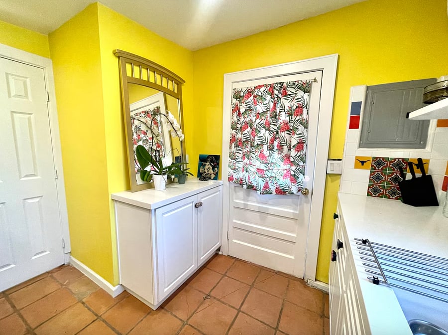 Furnished Finder property 889615_2 photo 11